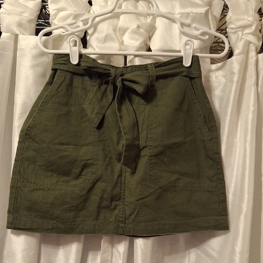 Indigo Rein Olive Green Skirt 5/26 💝💝💝💝